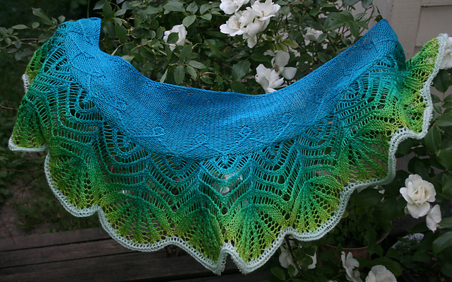 Primavera Shawlette