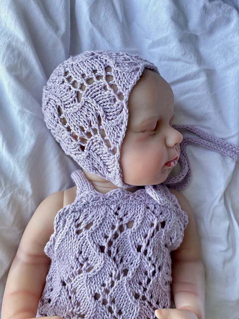 "Olivia" Newborn Bonnet