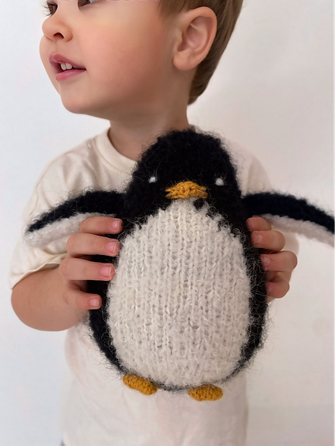 Bluum Penguin Toy