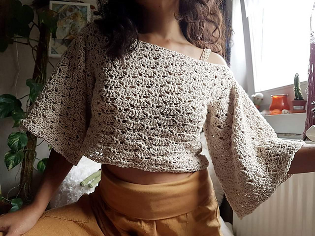 Magdelene Top