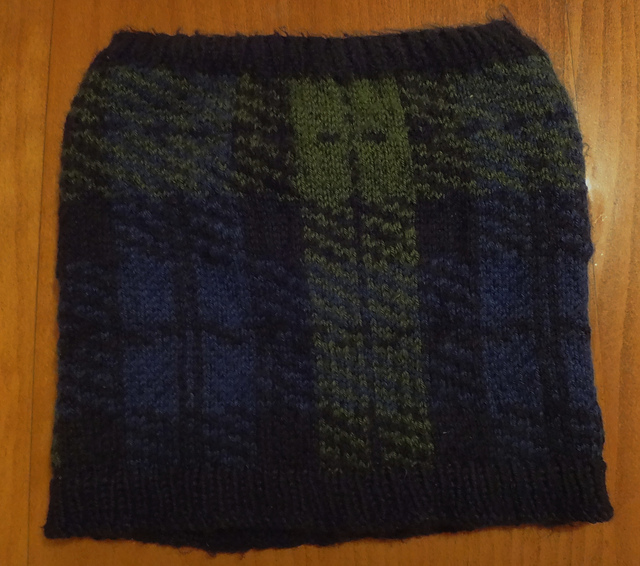 Ravelry: Black Watch Plaid Cowl pattern by Anna McElcheran