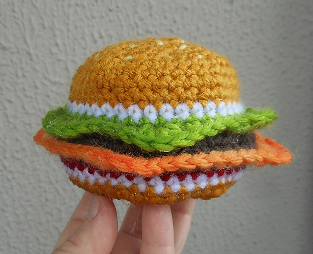 One-Piece No-Sew Hamburger