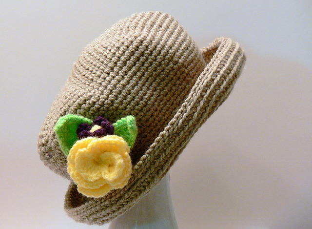 Rose & Violets Flower Brimmed Hat Girls - Ladies L