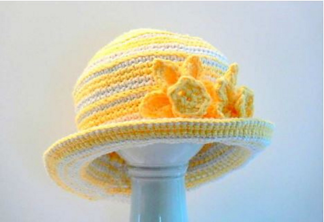 Sun Hat with Daffodil Flowers