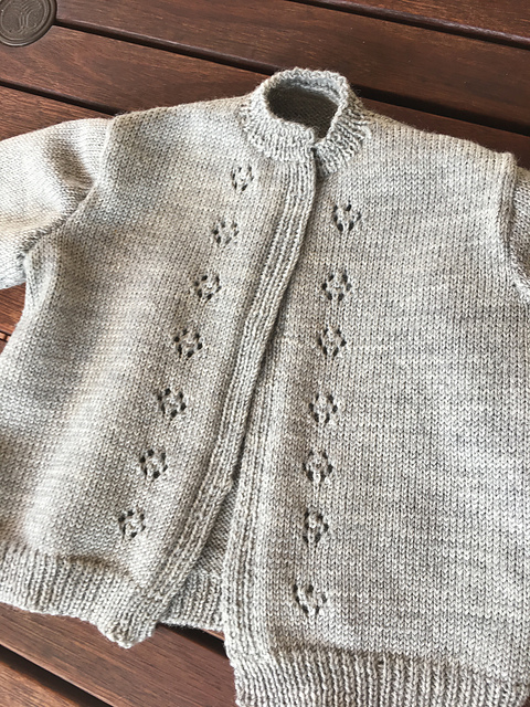 1611 Baby's outfit