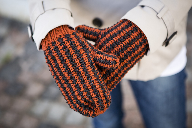 Eagle Fern Mittens