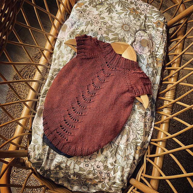 Acorn Newborn Cuddlegan