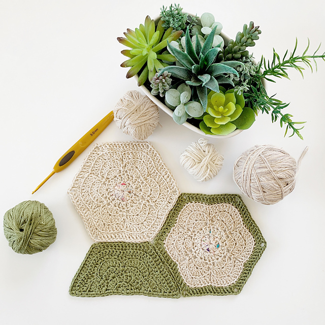 Hexanbloom