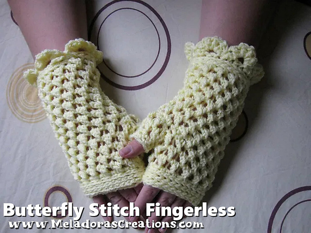 Fingerless gloves - Butterfly stitch