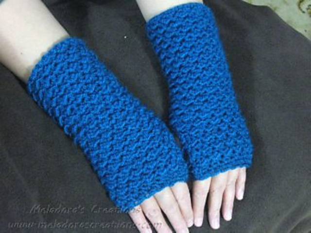 Moss Stitch Finger Less Gloves