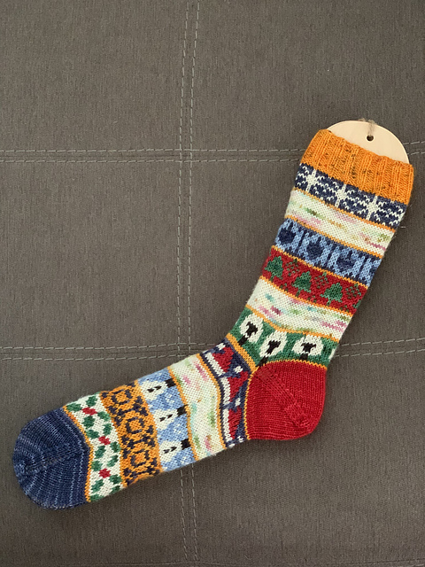 Hybrid Holidays Socks