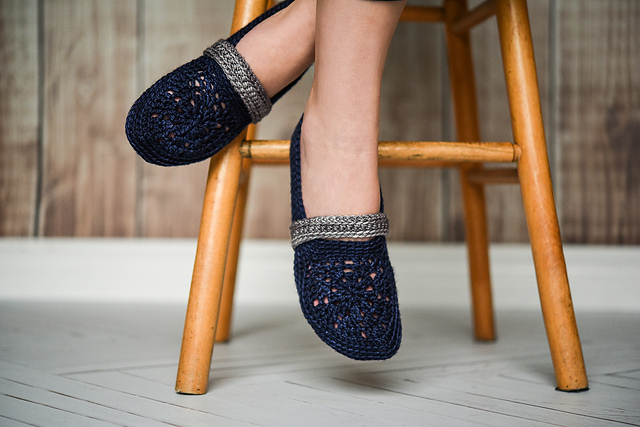 Interstice Slippers