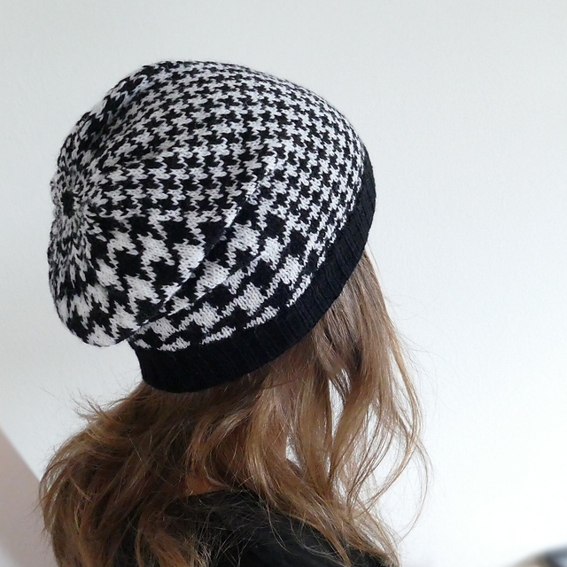 Houndstooth beanie