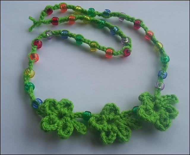 St. Patrick's Day 4 Leaf Clover Necklace
