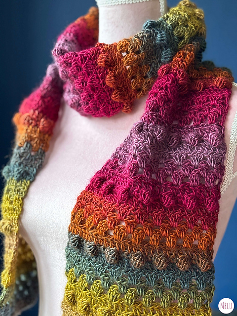 Ravelry: The Sodbury Snuggler Scarf pattern by Melanie Poulter