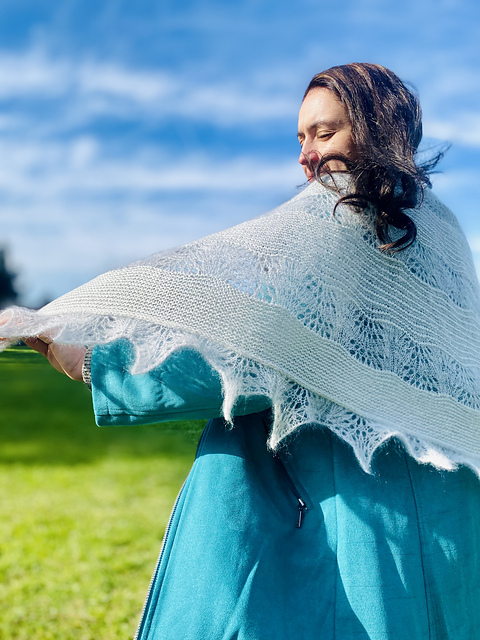 Sunlight shawl
