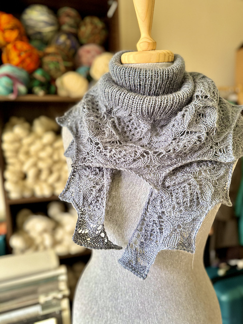 Hyacinth shawl