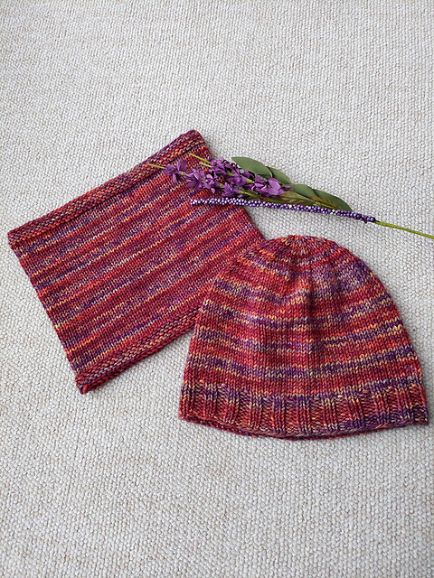Facile Facile Hat and Cowl Worsted