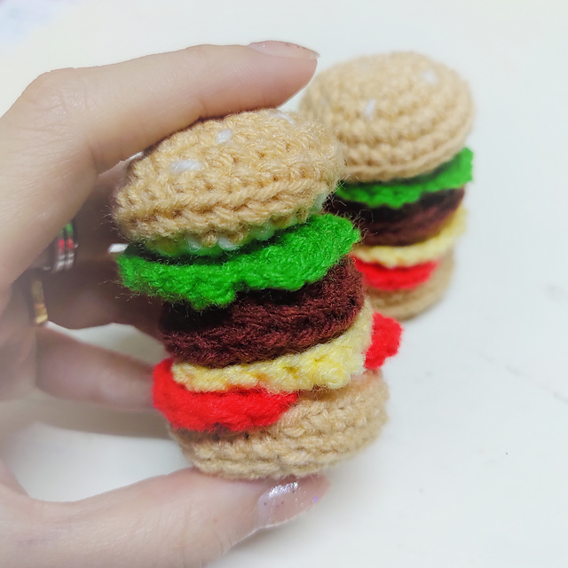 Mini Burger Amigurumi