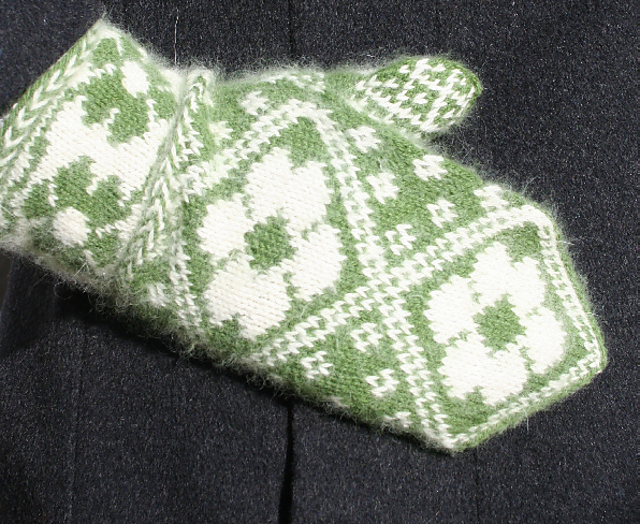 Spring Dreams Mittens