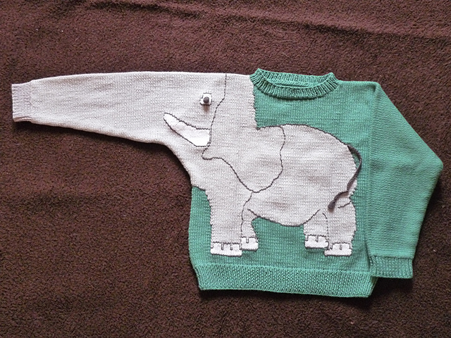Modell 47 Babyanzug mit Elefant