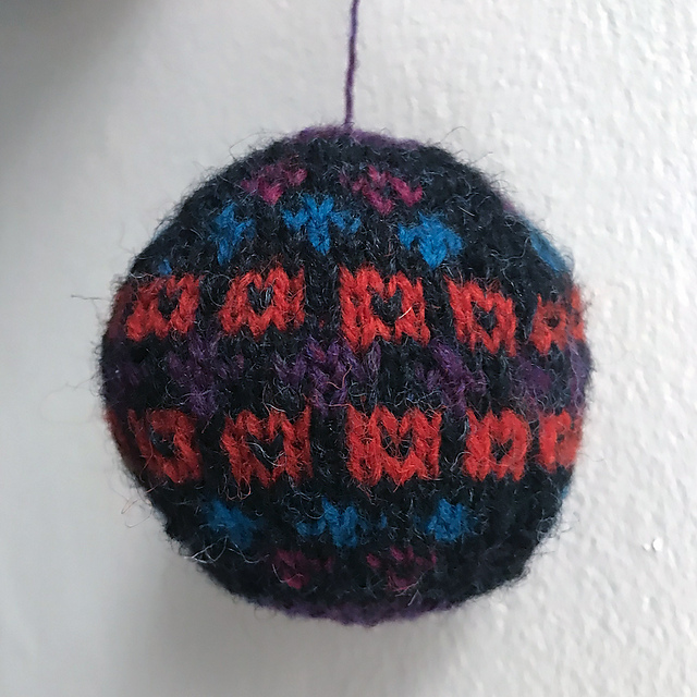 Merrie Dancers Bauble
