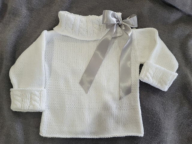 Baby Sweater with cable knit