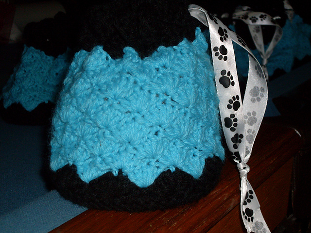 Shell Stitch Flowered Bag