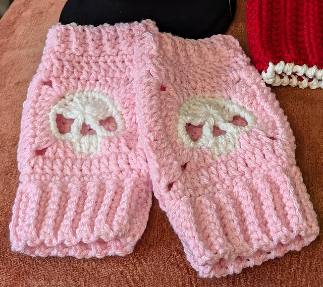 Best Ghoul Friends Fingerless Mitts