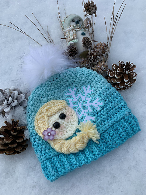 Ravelry: Elsa Winter Appliqué pattern by Hooked by Holtby