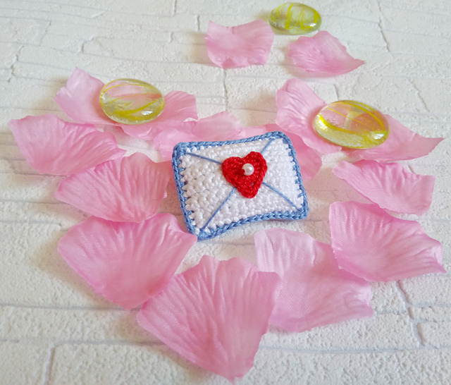 Brooch Envelope
