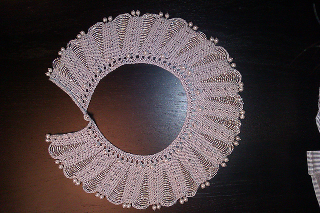 Grace Kelly Collar