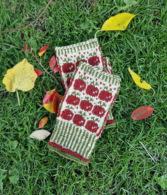 Apple mitts
