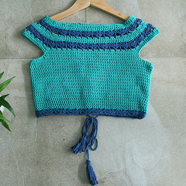 Myra crop top
