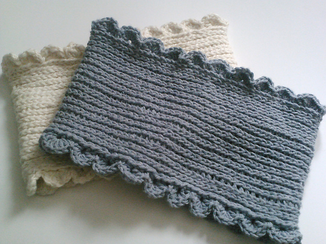 cottony cowl