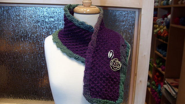 Cabled Honeycomb Scarf