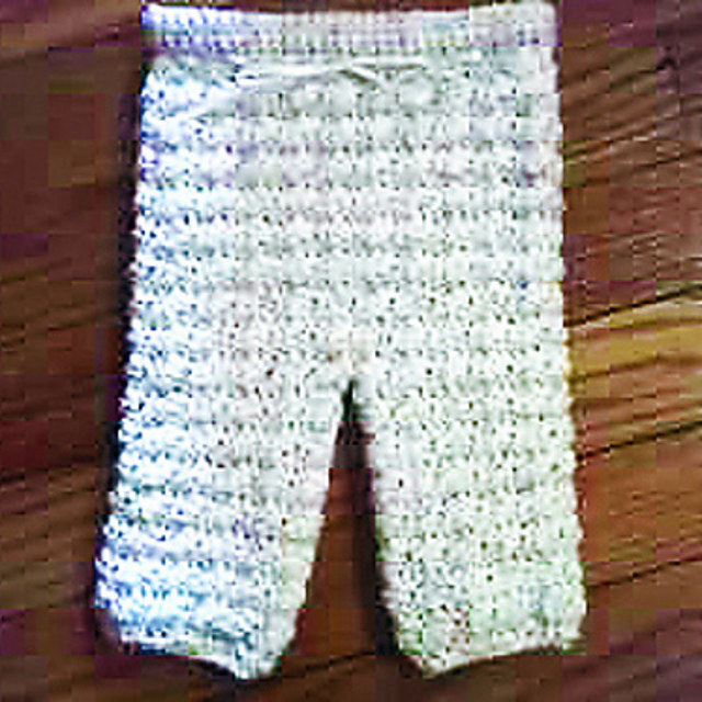 Ravelry: Baby Clouds Newborn Leggings pattern by Jennifer Christensen