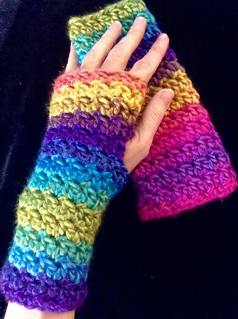 Diamond Tweed Wristwarmers