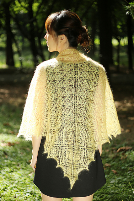Haze shawl/아지랑이 삼각숄