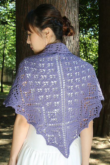 Forest path shawl/오솔길 삼각숄