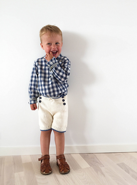 Buttoned up shorts / Shorts med legg