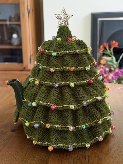 Christmas Tree Tea Cosy