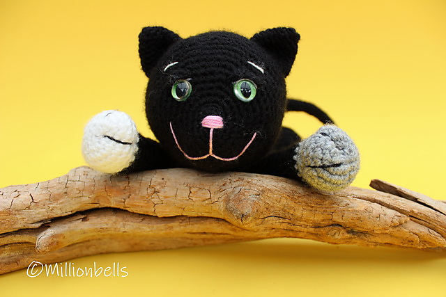 Black Cat Amigurumi Kitten Toy Halloween