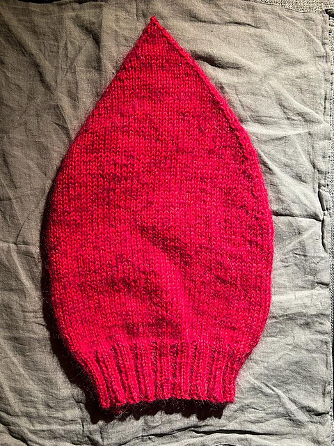 MinskuKnits Tonttulakki