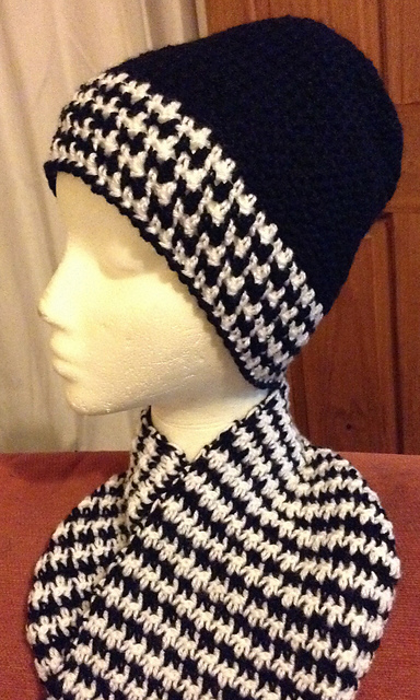 Holding Hands Scarf