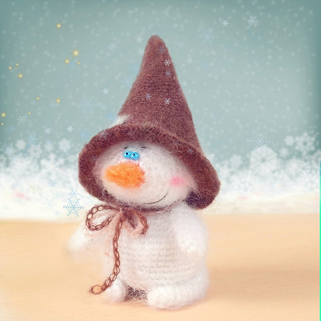 Fuzzy Snowman (crochet)