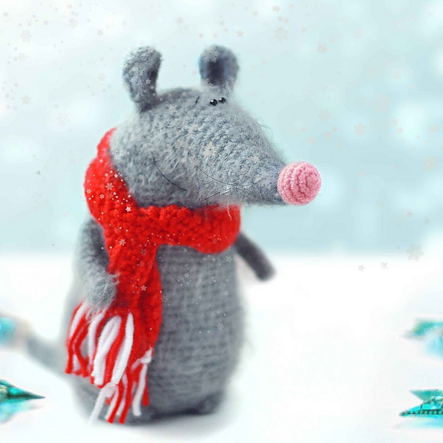 Plush mouse