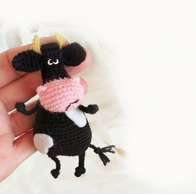 Bull keychain
