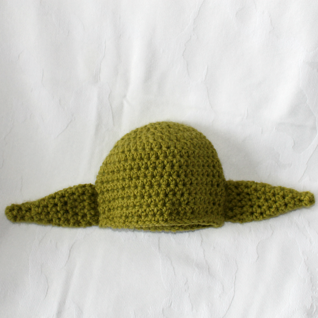 Ravelry: Do or do not. A hat inspired by Yoda pattern by Nerissa Muijs