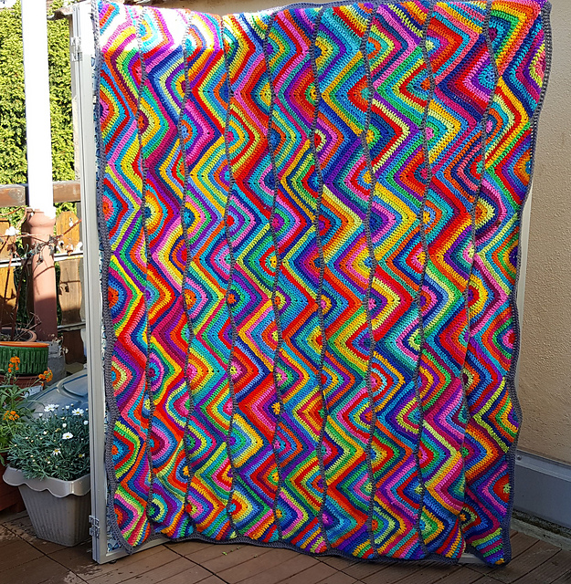 Zigzagzig Blanket